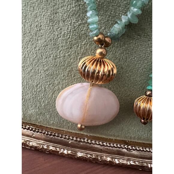 Vintage Mother of Pearl & Aventurine Necklace & Earring Set Statement Jewelry - Picture 3 of 9